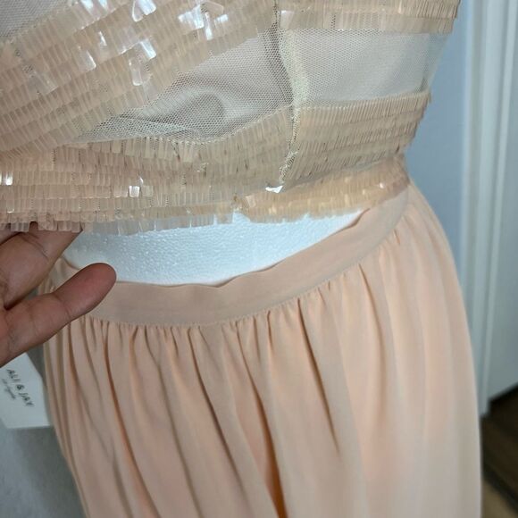 NEW! Ali & Jay Chevron Sequin Two Piece Midi Cream Bridal Dress Size Large - Picture 8 of 15